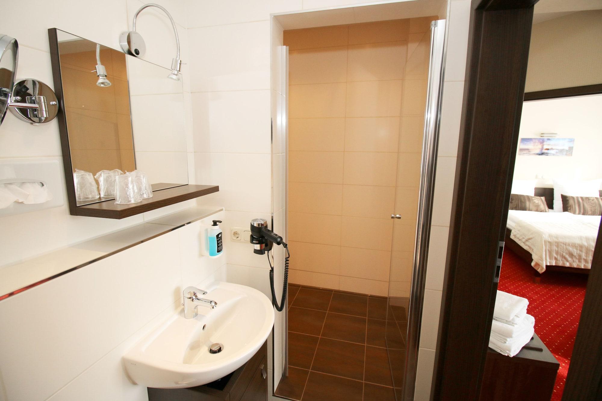 Home Hotel Wilhelmshaven Eksteriør bilde